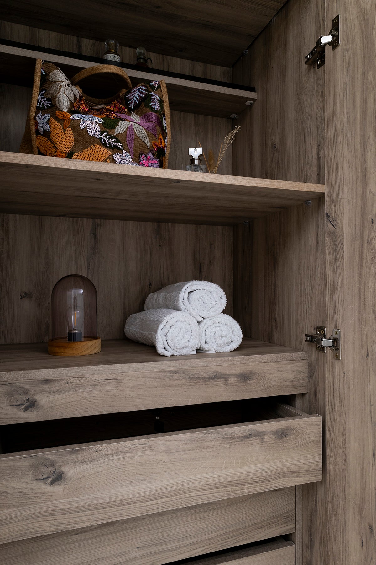 Brandy 6-Door Wardrobe - 1-290
