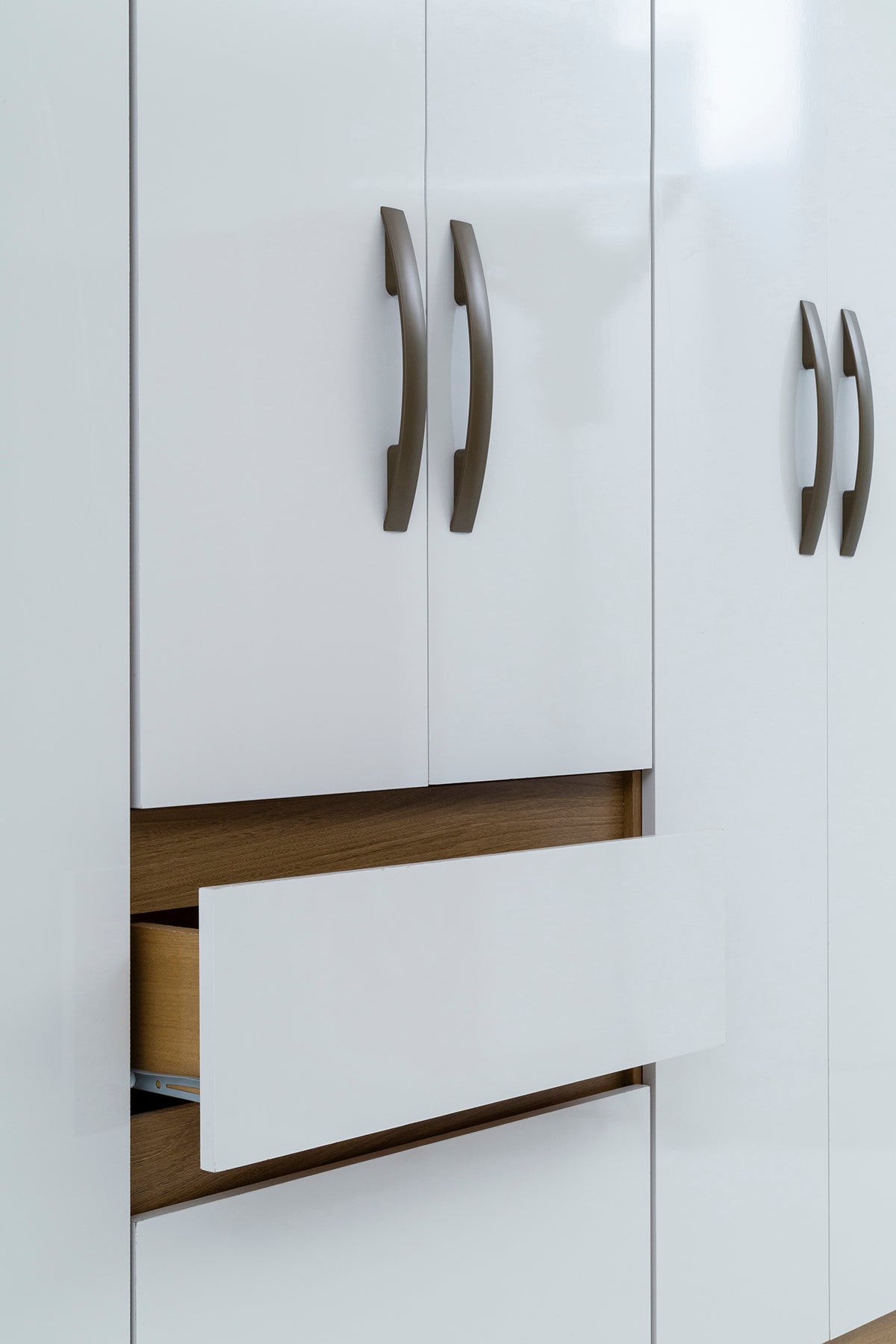 Cuba 6 Door Wardrobe - 1-218