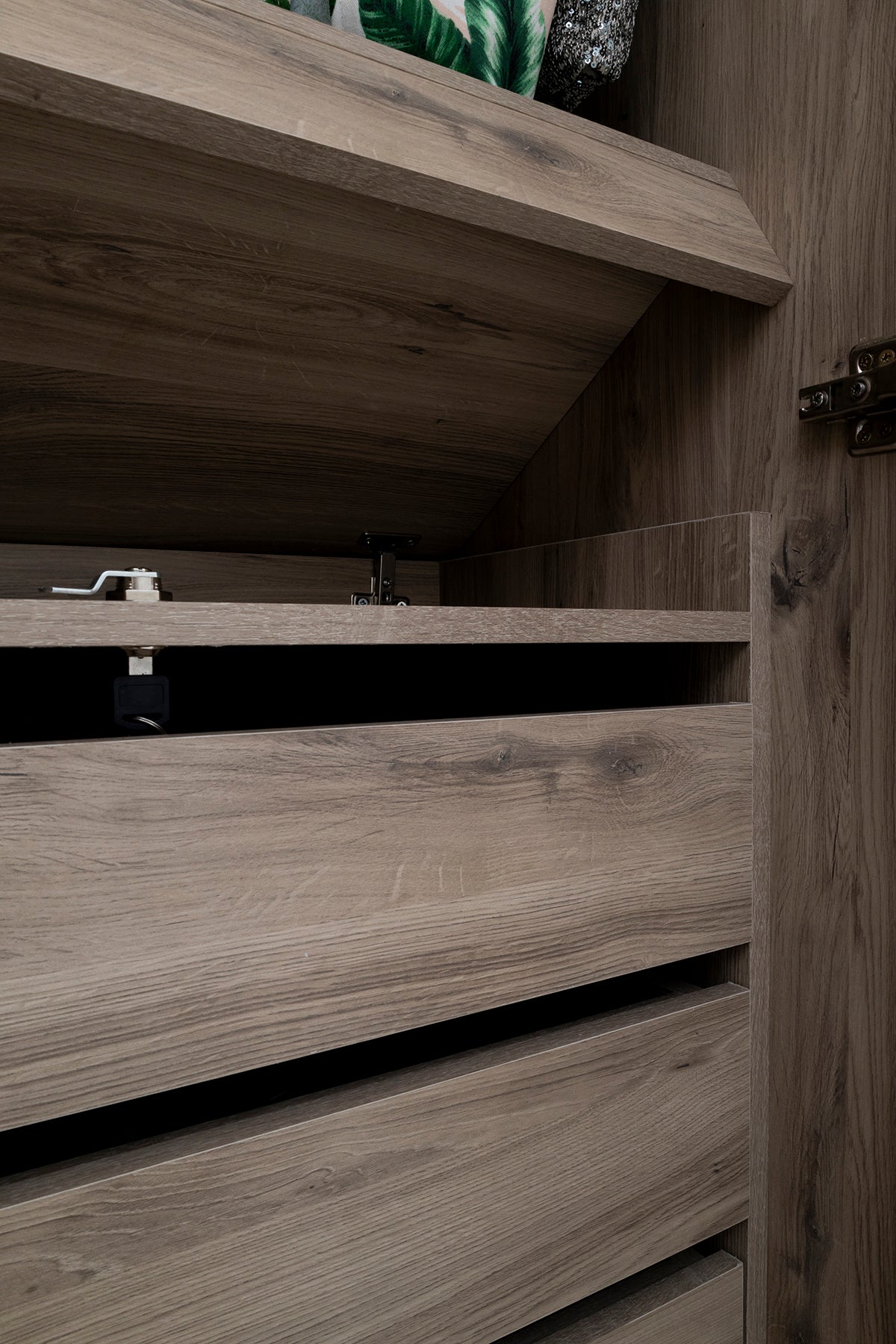 Brandy 4-Door Wardrobe - 1-289